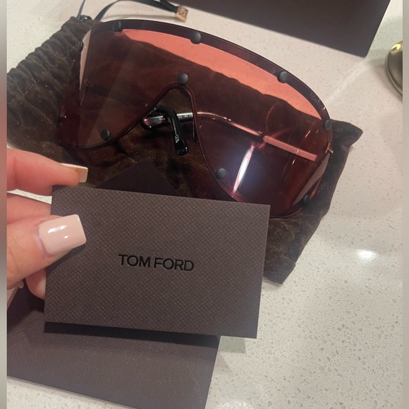 Tom Ford Sunglasses - Picture 6 of 9